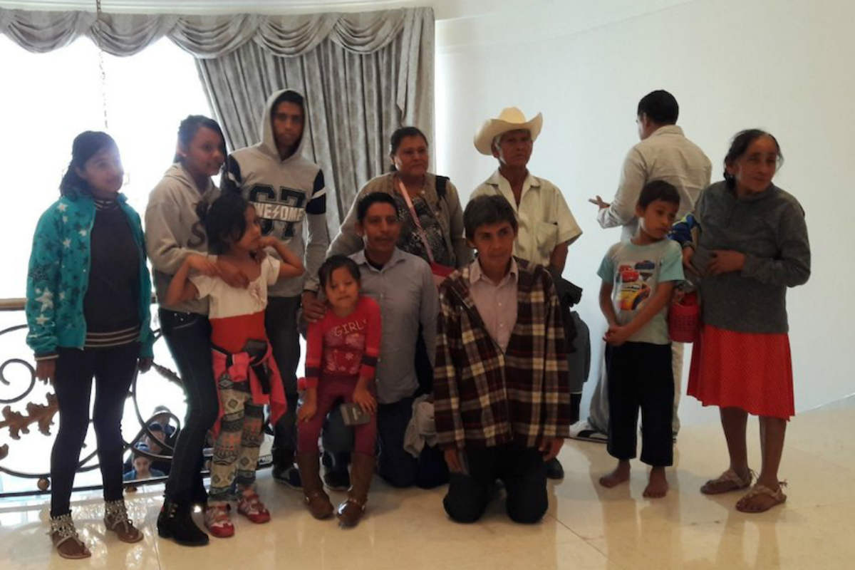 Una familia acapulqueña visita Los Pinos y se viraliza