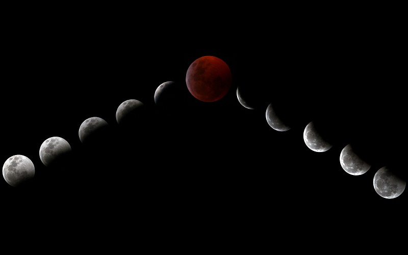 Eclipse lunar y luna roja notimex