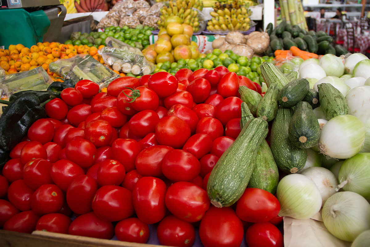 Inflación, INEGI, Febrero, jitomate, chile serrano, tomate verde, calabacitas y otros chiles frescos,