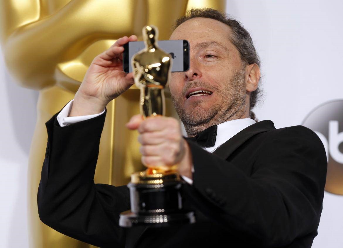 El cinefotógrafo mexicano Emmanuel Lubezki ganó el Oscar por "El renacido", en 2016
