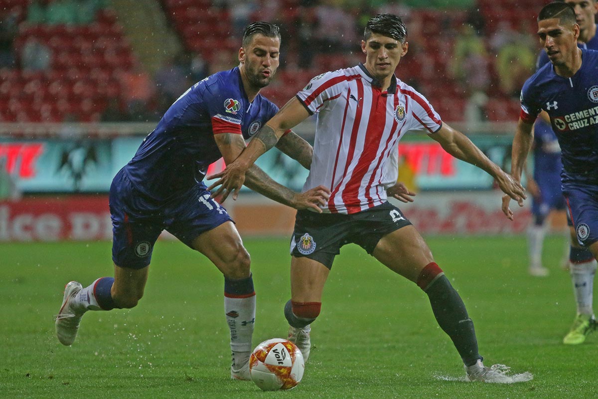 Alan Pulido, Chivas, Cruz Azul, Liga MX, futbol mexicano