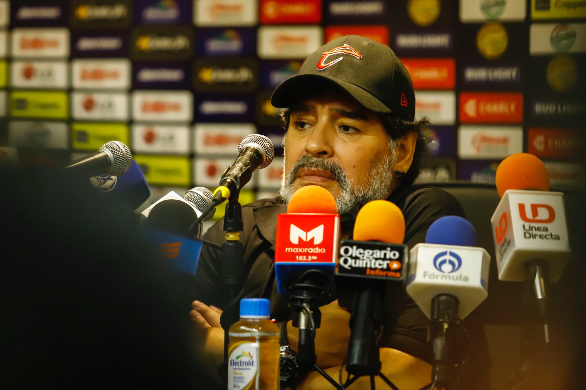 Maradona pone condiciones para quedarse. Foto: Twitter Dorados