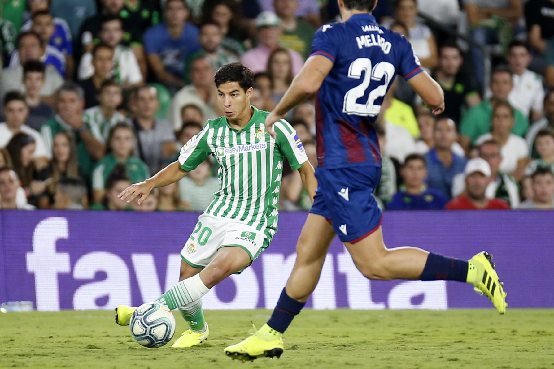 Diego Láinez no es disciplinado. Foto: Twitter