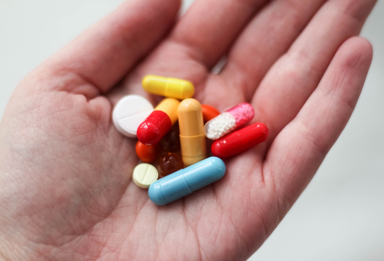 Se estima que la venta libre de antibióticos agrava el problema. Foto: Pixabay