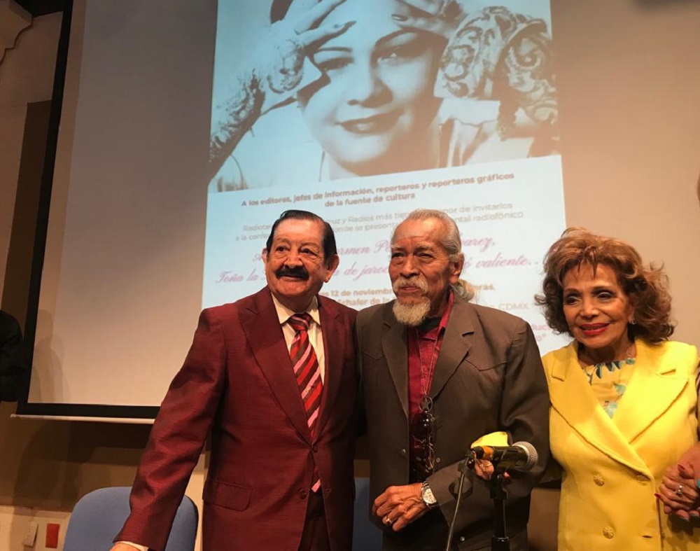 María Victoria, Víctor Ruiz Pasos y Pepe Arévalo
