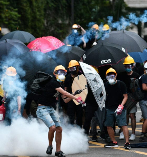 Advierte Hong Kong duras medidas contra manifestantes en Navidad