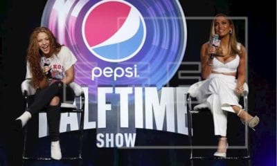JLo y Shakira dan conferencia de prensa sobre el espectáculos del medio tiempo del Super Bowl