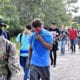 Caravana migrante desafía leyes migratorias y se acerca a México