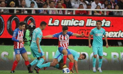 Cruz Azul asesta golpe a Chivas. Foto: Chivas