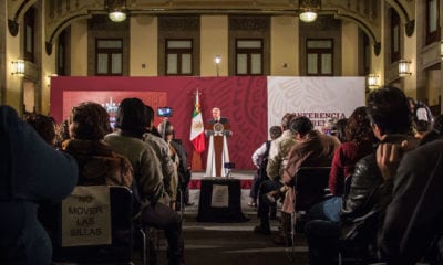 Los medios me critican, pero existen las redes sociales: Obrador
