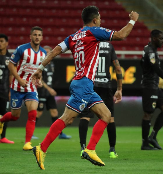 Chivas alcanza a arañar empate ante Monterrey