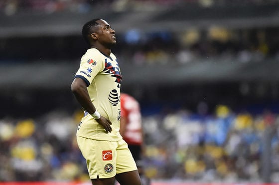 Detienen al futbolista de América Renato Ibarra