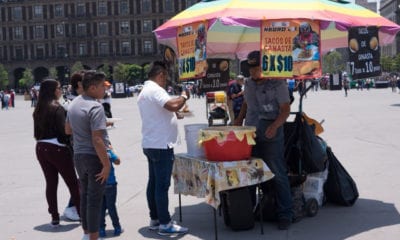 Blindan apoyos de trabajadores que “van al día”