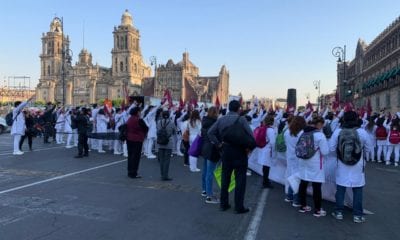 Estudiantes de medicina exigen justicia a López Obrador