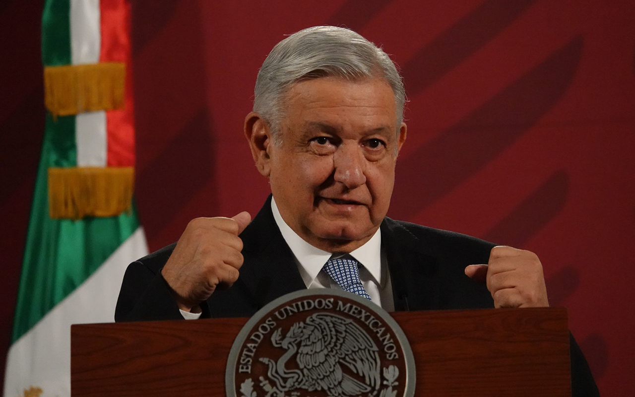 El gobierno no palomea acuerdos, advierte López Obrador