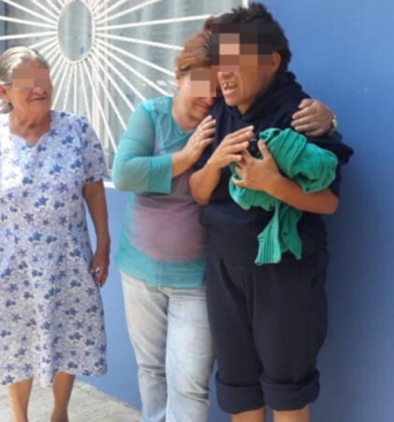 Mujer se reencuentra con su familia tras vivir 4 años en la calle