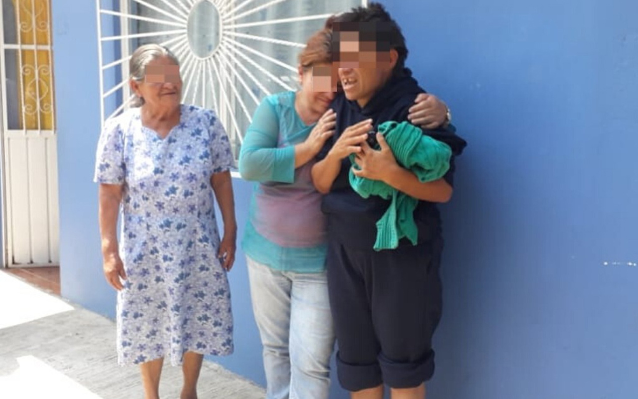 Mujer se reencuentra con su familia tras vivir 4 años en la calle