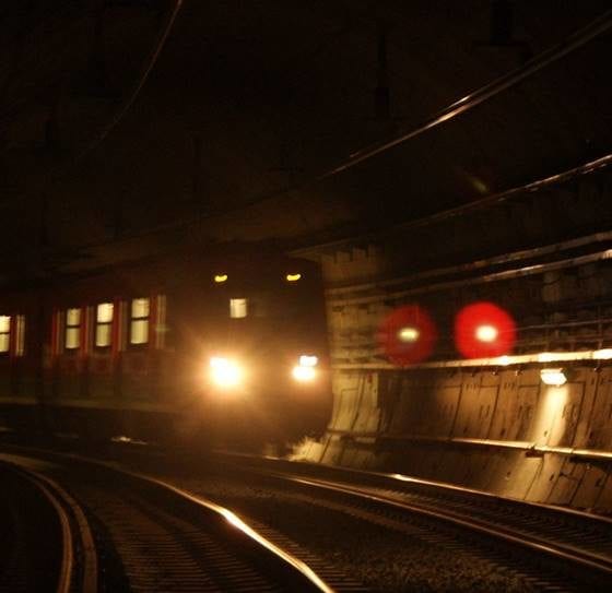 Cierran Metro para evitar concentración de personas. Foto: Metro