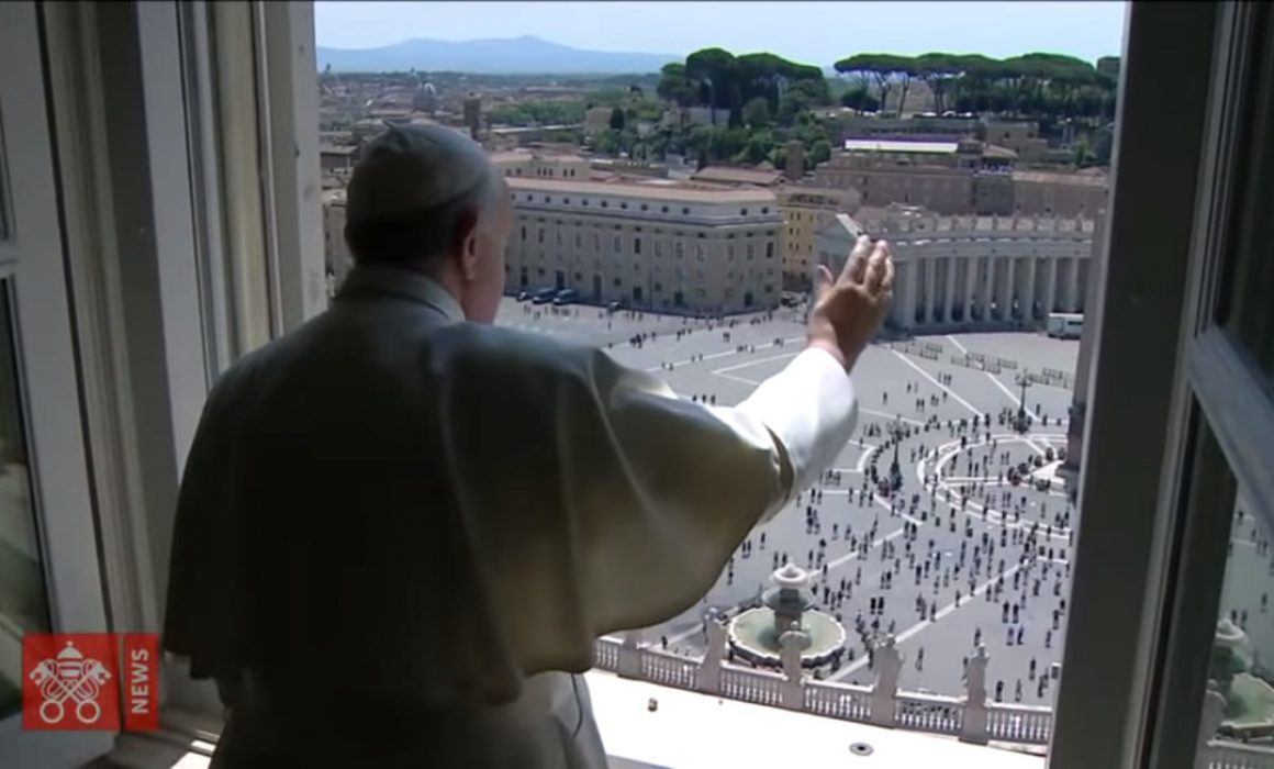 Papa Francisco abre sus puertas para la bendición papal. Foto video Vatican News
