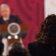 López Obrador defiende a la mujer como humanista no como feminista