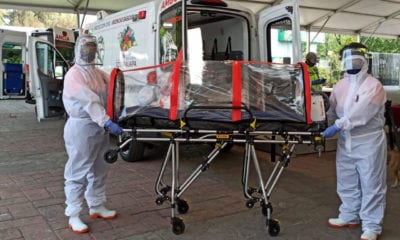 Equipan en Iztapalapa ambulancias con cápsulas aislantes para traslado de enfermos por Covid