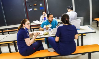 Cerveceras regalan comida a “héroes” del Coronavirus