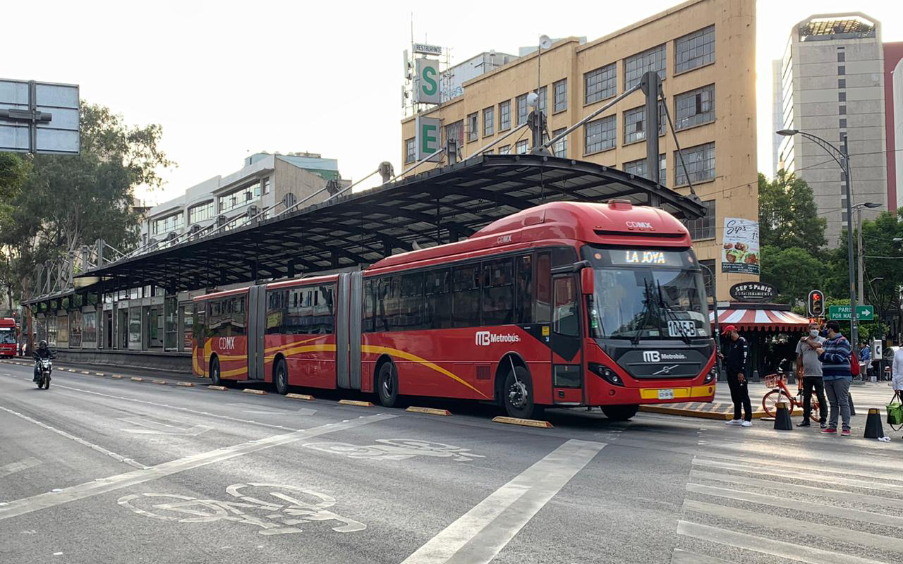 Metrobús cumple 15 años en la Ciudad de México