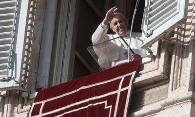 Papa Francisco desde la basílica. Foto: Vatican News