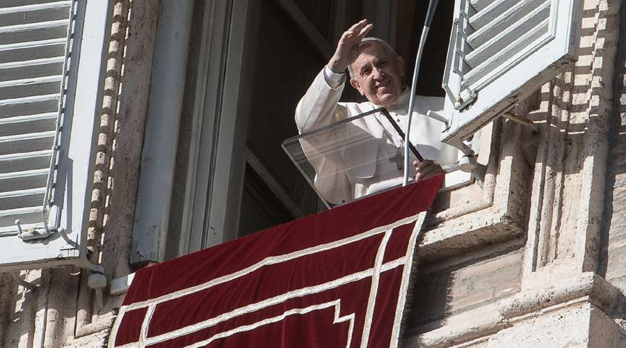 Papa Francisco desde la basílica. Foto: Vatican News