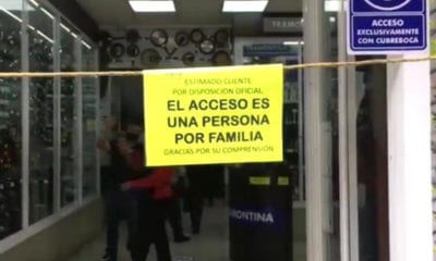 Medidas sanitarias toman por sorpresas a peatones de la CDMX