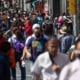 Desconfinamiento acelerado contribuye al repunte de Covid en México