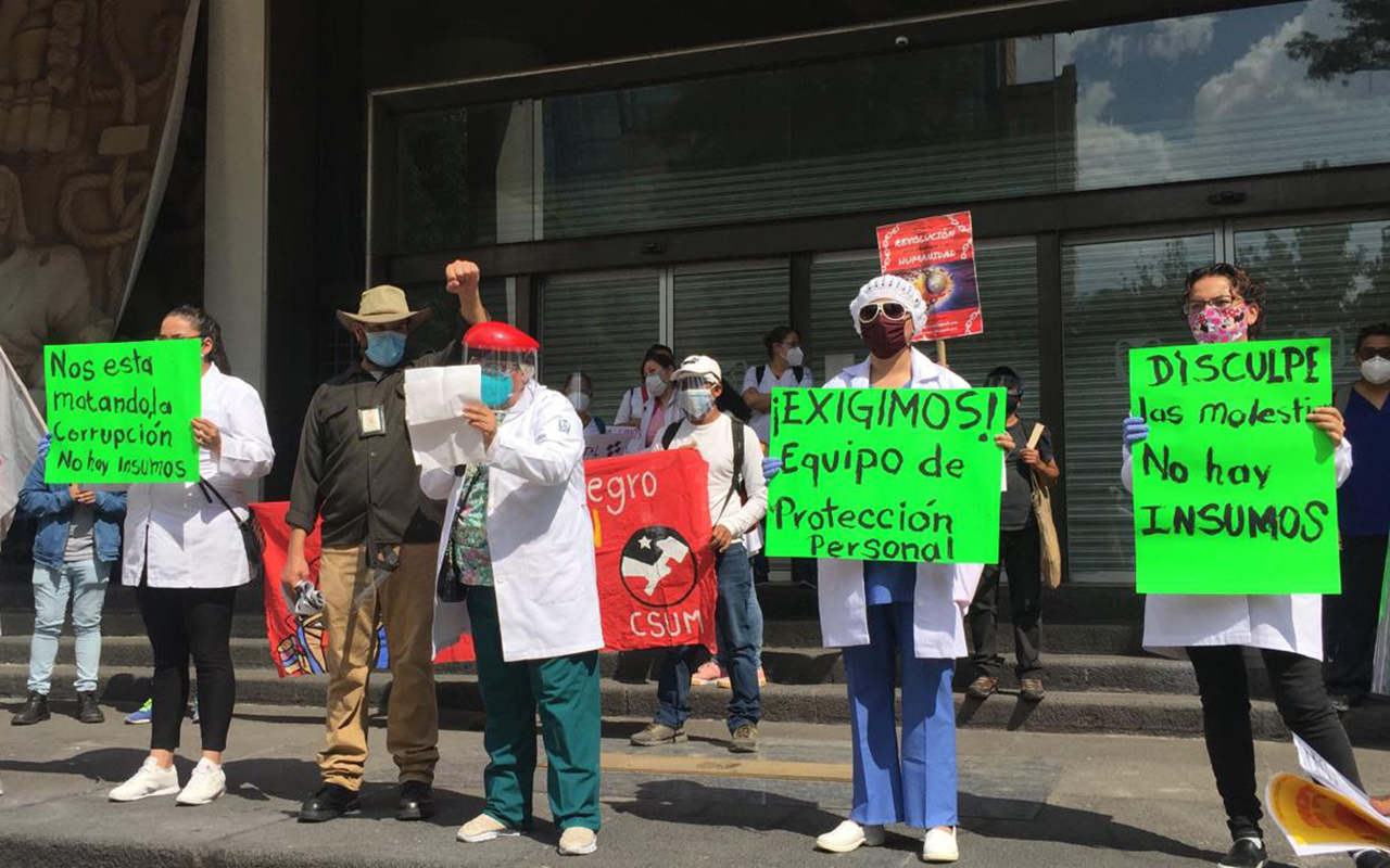 Médicos exigen la reinstalación de sus compañeros despedidos por exigir insumos