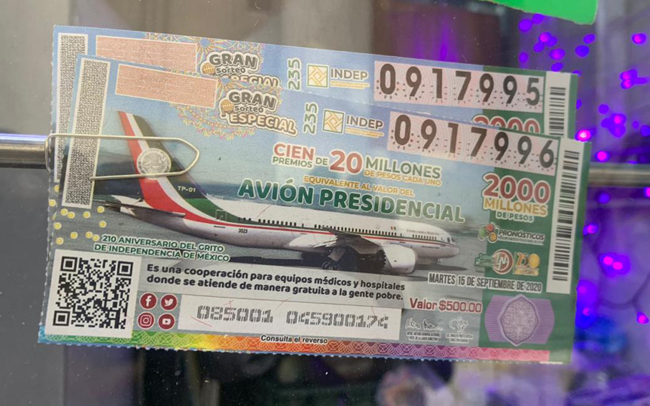 “Vuelan” los boletos del avión presidencial; quedan pocos en las calles