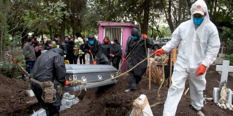 Mexicanos han muerto más por el Covid que por el cáncer. Foto: Cuartoscuro