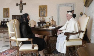Se reúne Beatriz Gutiérrez Müeller con el Papa Francisco. Foto: Twitter AMLO