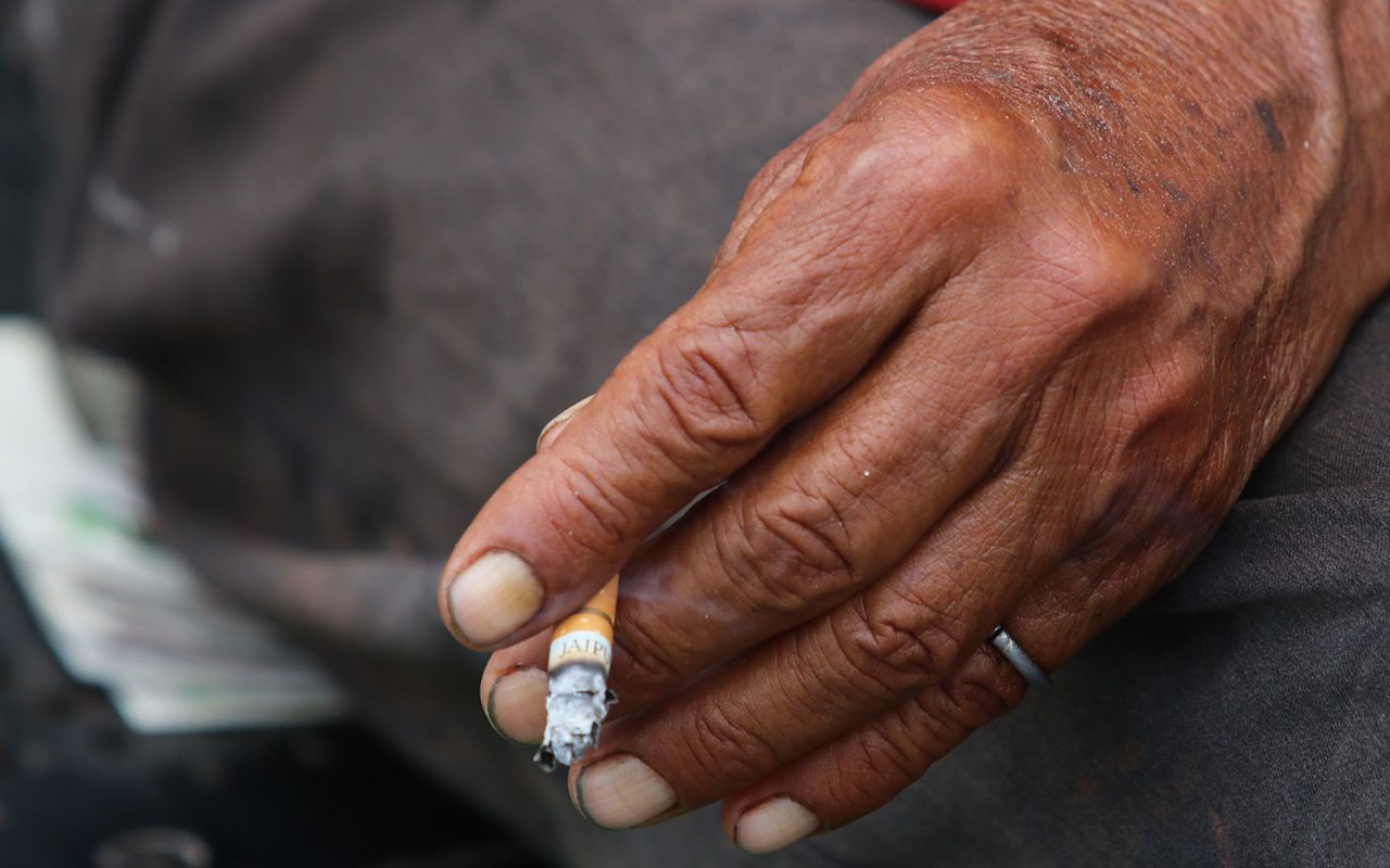 Fumadores, más susceptibles al contagio de Covid-19