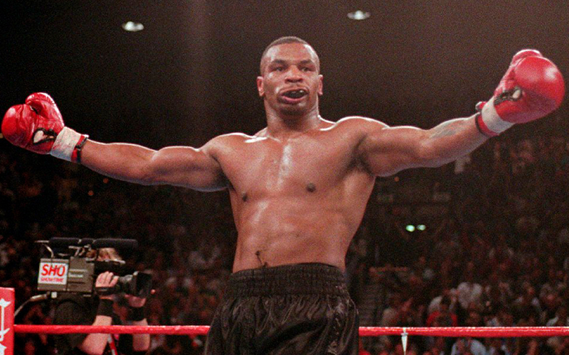 Mike Tyson se sube al Ring 15 años después. Noticias en tiempo real