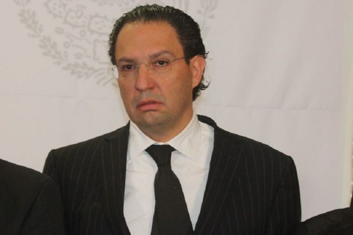 Niegan amparo a Emilio Zebadúa por lavado de dinero y otros delitos