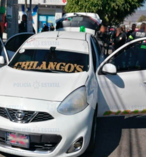 Se enfrentan taxistas y policías en Ecatepec; un muerto y lesionados