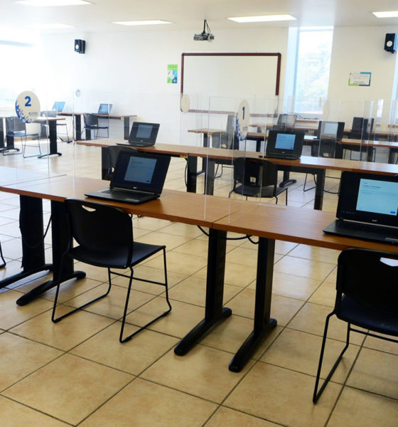 UNAM apoya a universitarios de Neza y Ecatepec con computadoras e internet