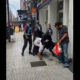 Efectivos de la policía de Buenos Aires golpearon dos indigentes en situación de calle