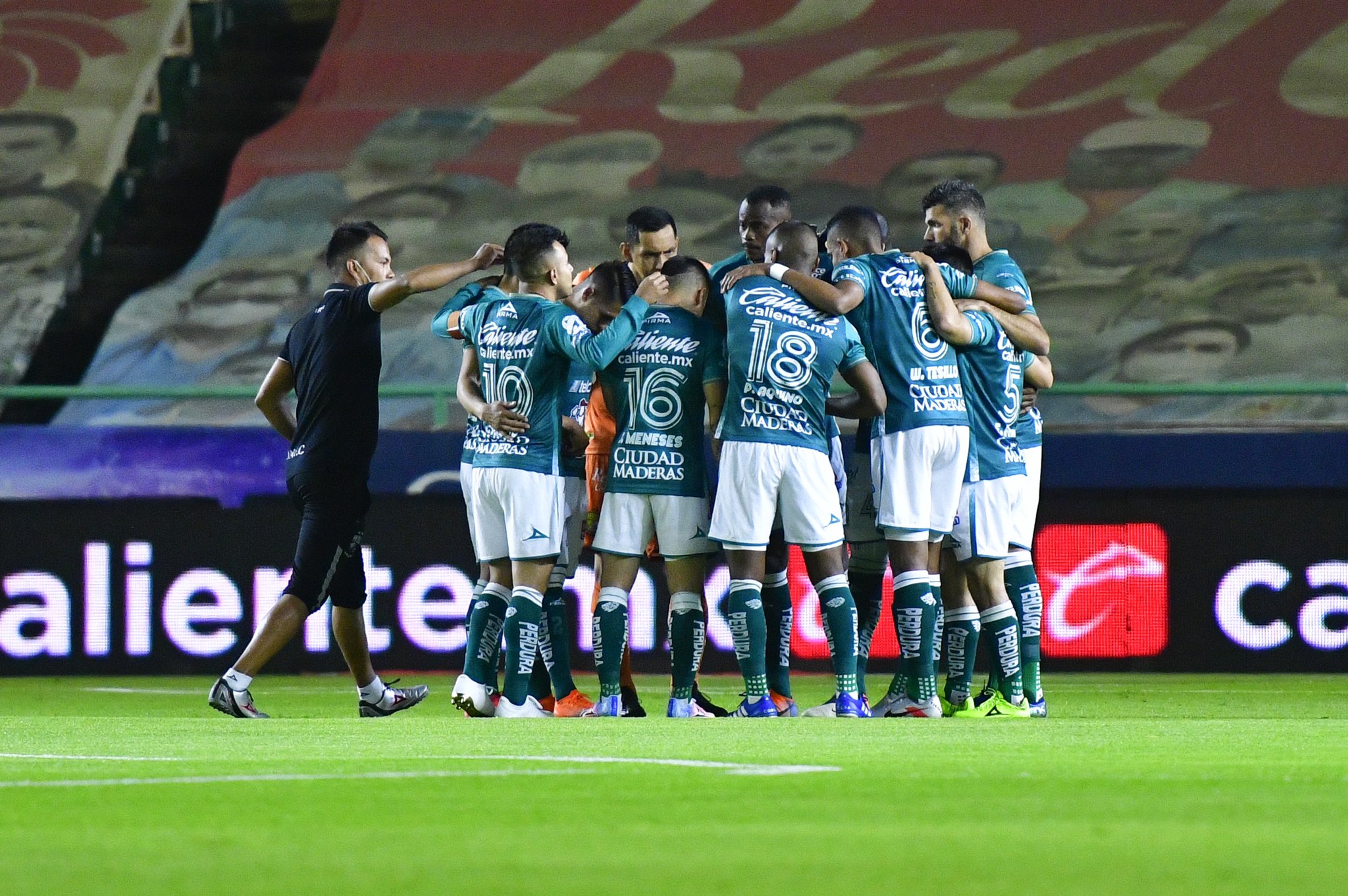 León presenta un jugador con Covid-19; Pumas y Cruz Azul, limpios. Noticias en tiempo real