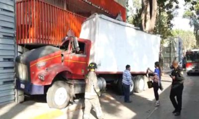 Accidente en Circuito Interior deja tres lesionados