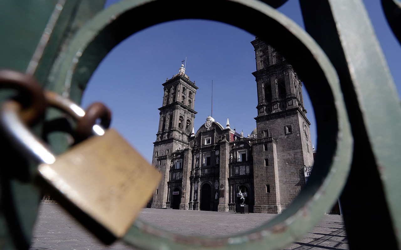 Semáforo rojo ya se había advertido en Puebla: Barbosa