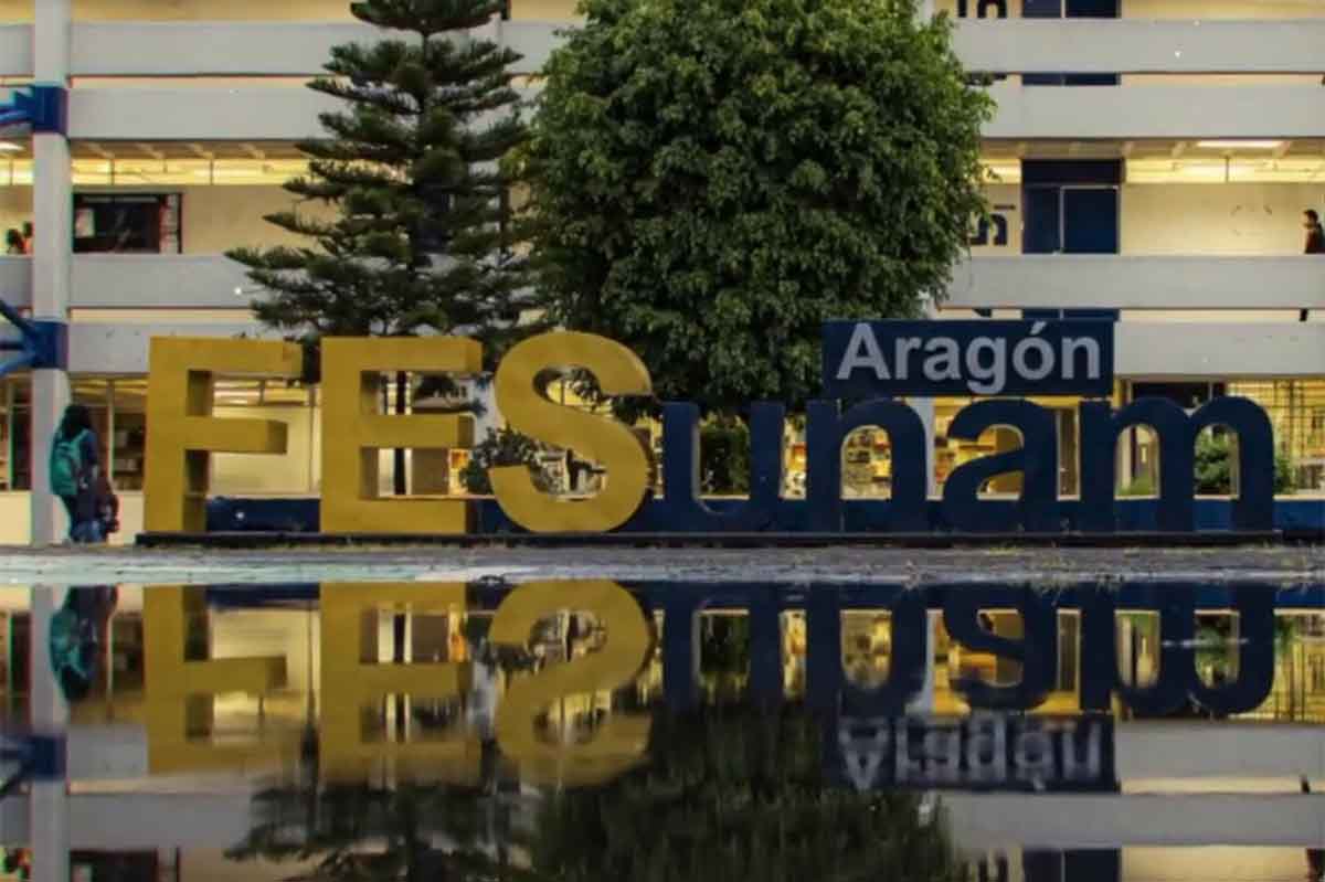 FES Aragón celebra 45 años dando clases. Noticias en tiempo real
