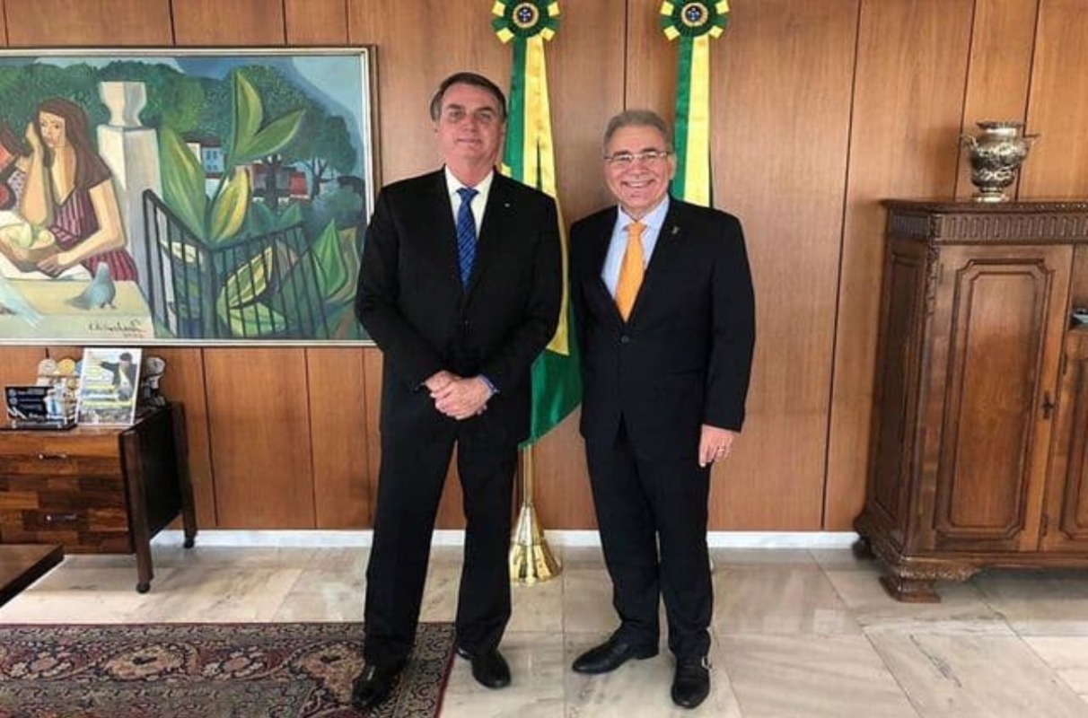 Bolsonaro cambia ministro de Salud por cuarta ocasión en pandemia
