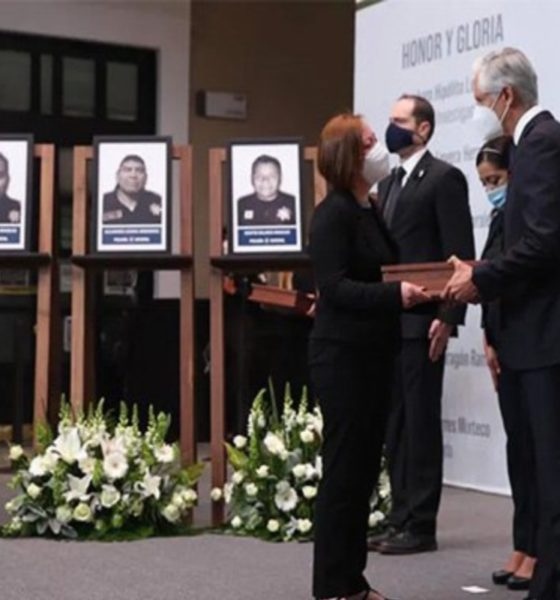 Rinden homenaje a policías caídos en Coatepec Harinas en Edomex