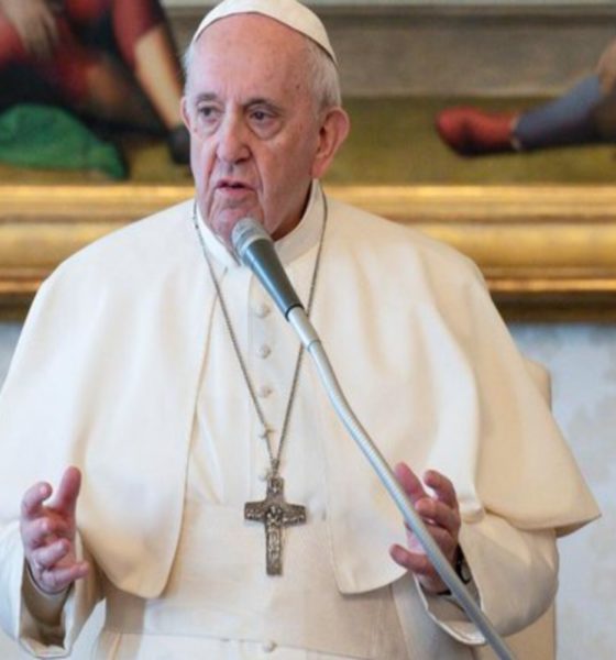 Anuncia Papa Francisco recorte de sueldos en El Vaticano