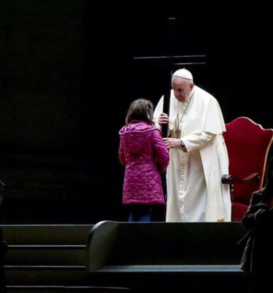 Preside Papa Francisco celebración de Viernes Santo