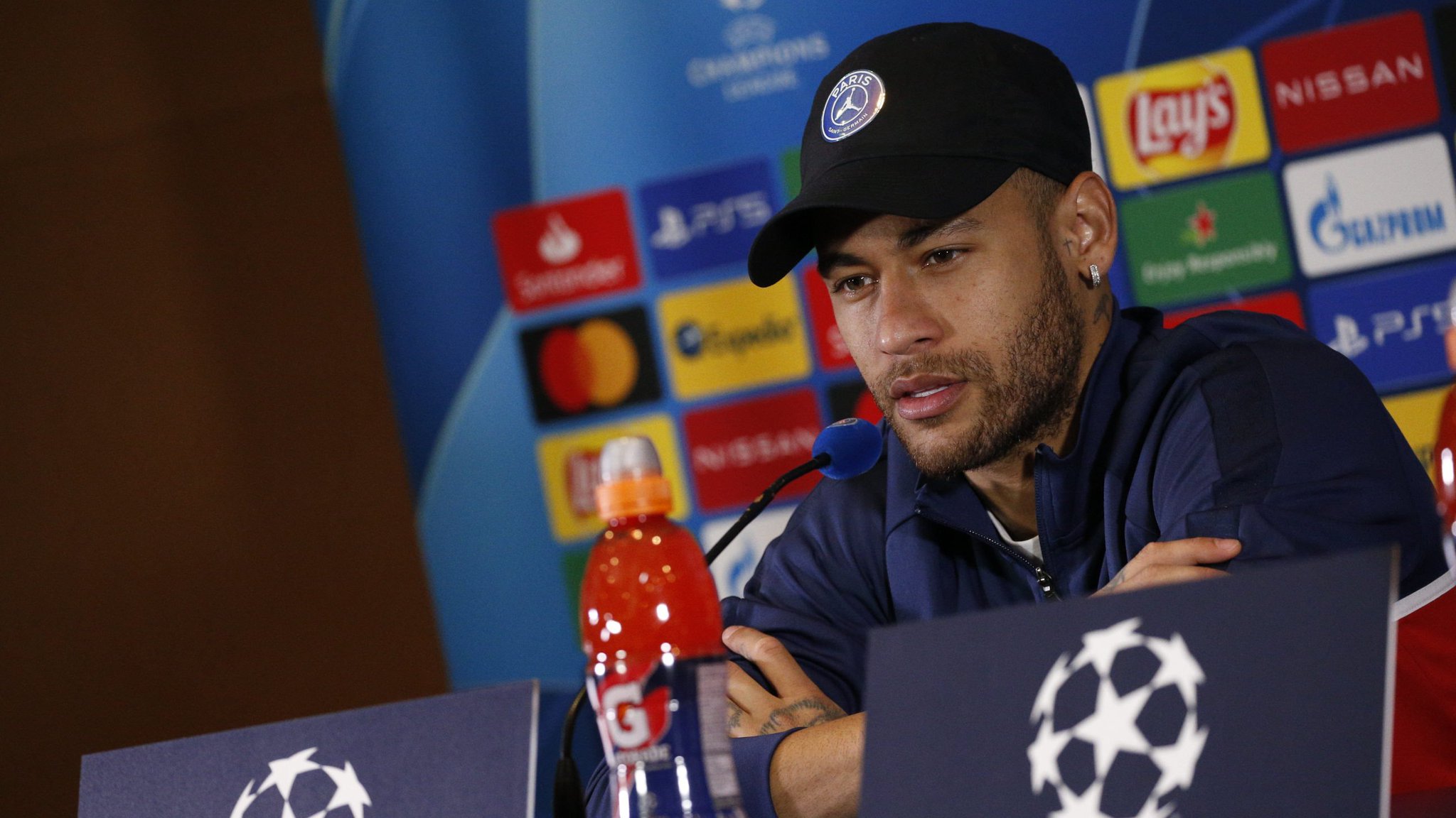 Neymar analiza quedarse en el PSG. Foto: Twitter
